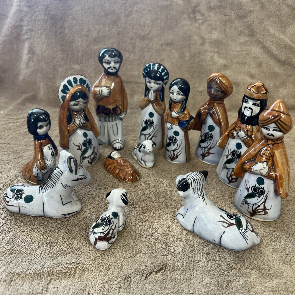 Vintage Mexican Tonala Nativity Set Scene 13 Piece Hand Painted Pottery Folk Art
